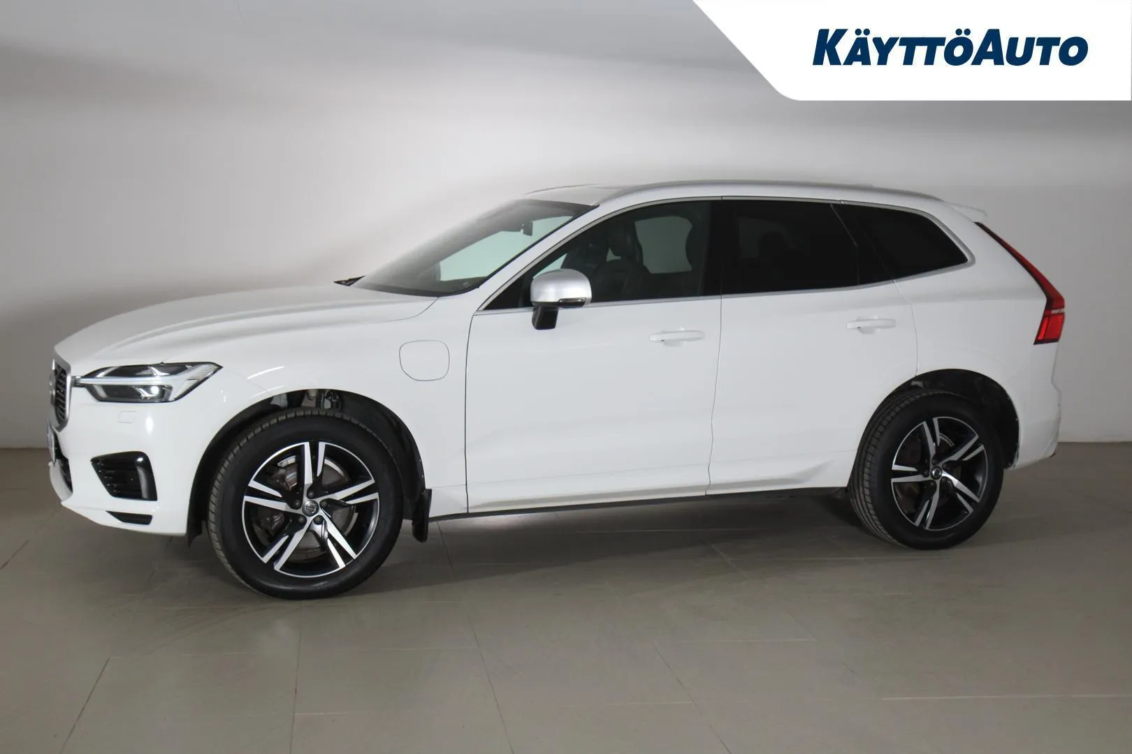 Volvo XC60 CLJ-399 carousel image