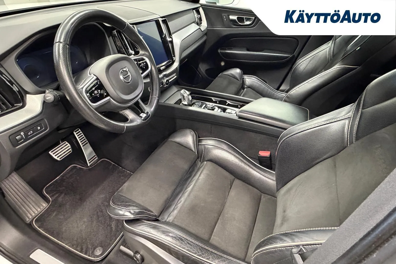 Volvo XC60 CLJ-399 carousel image