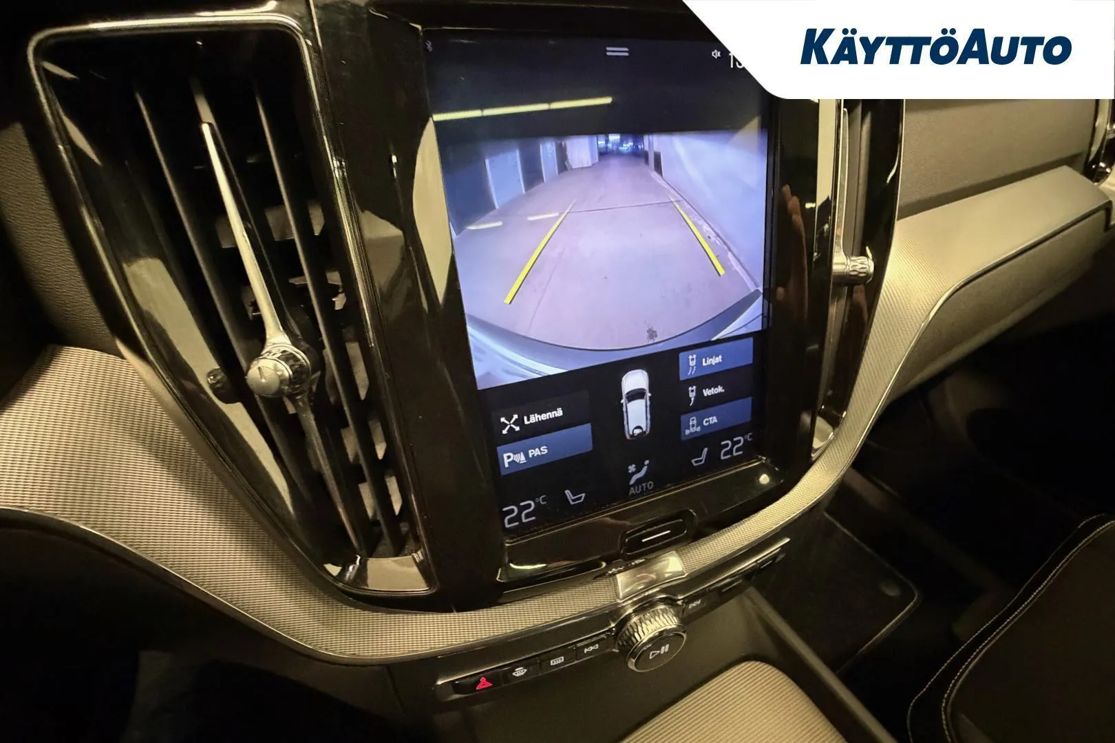 Volvo XC60 CLJ-399 carousel image