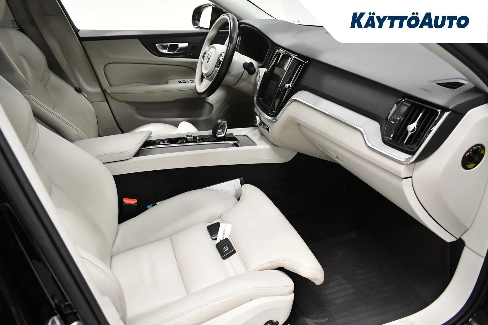 Volvo S60 MOU-200 carousel image