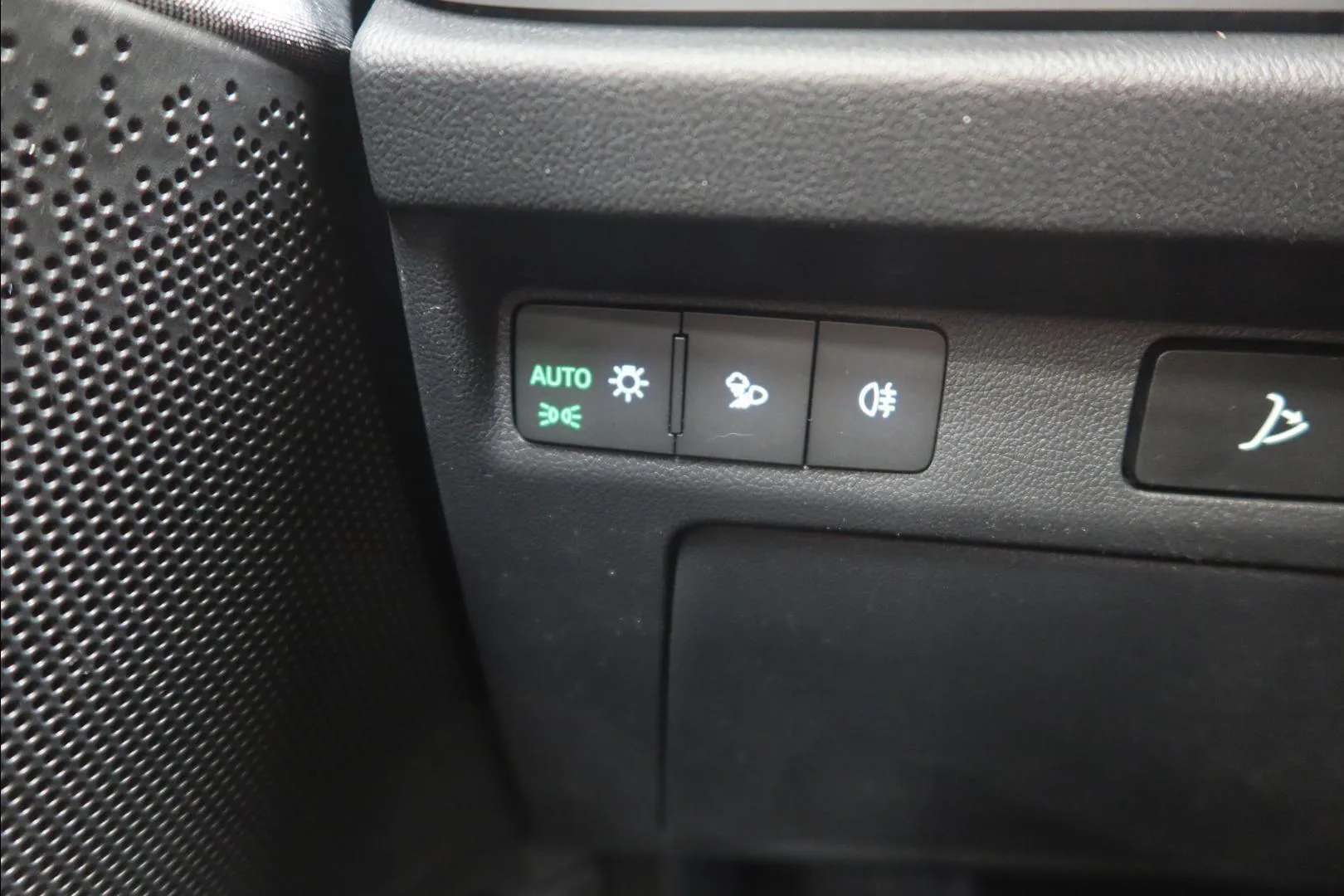 Skoda Enyaq YMM-783 carousel image