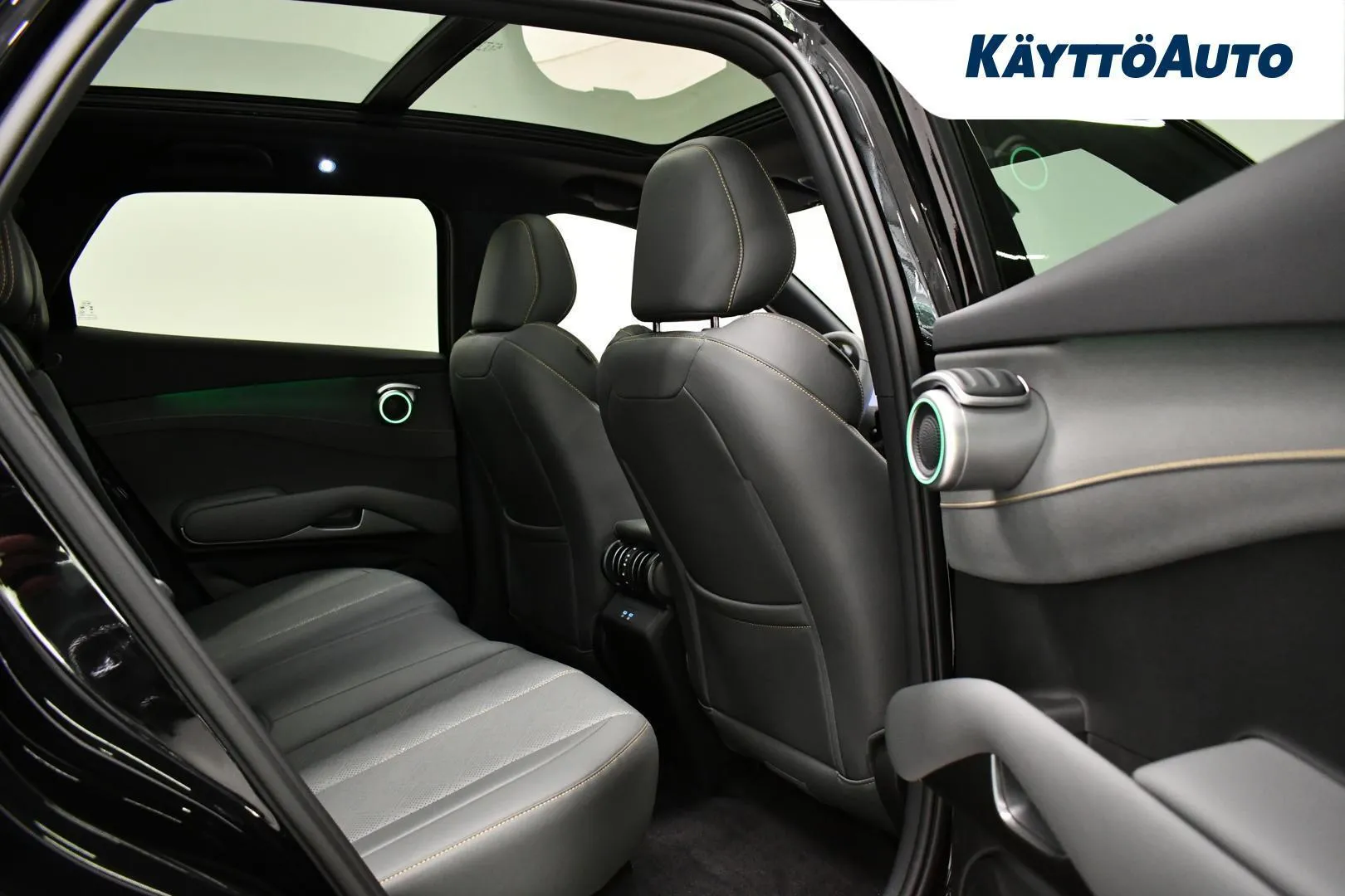 BYD ATTO 3 EVP-601 carousel image