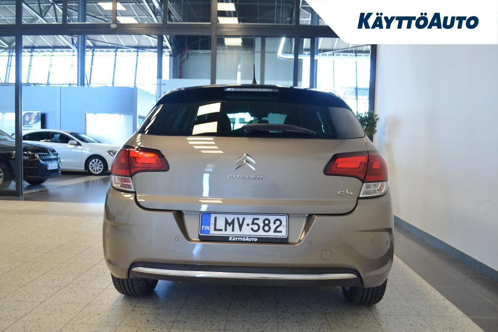 Citroen C4 LMV-582 carousel image