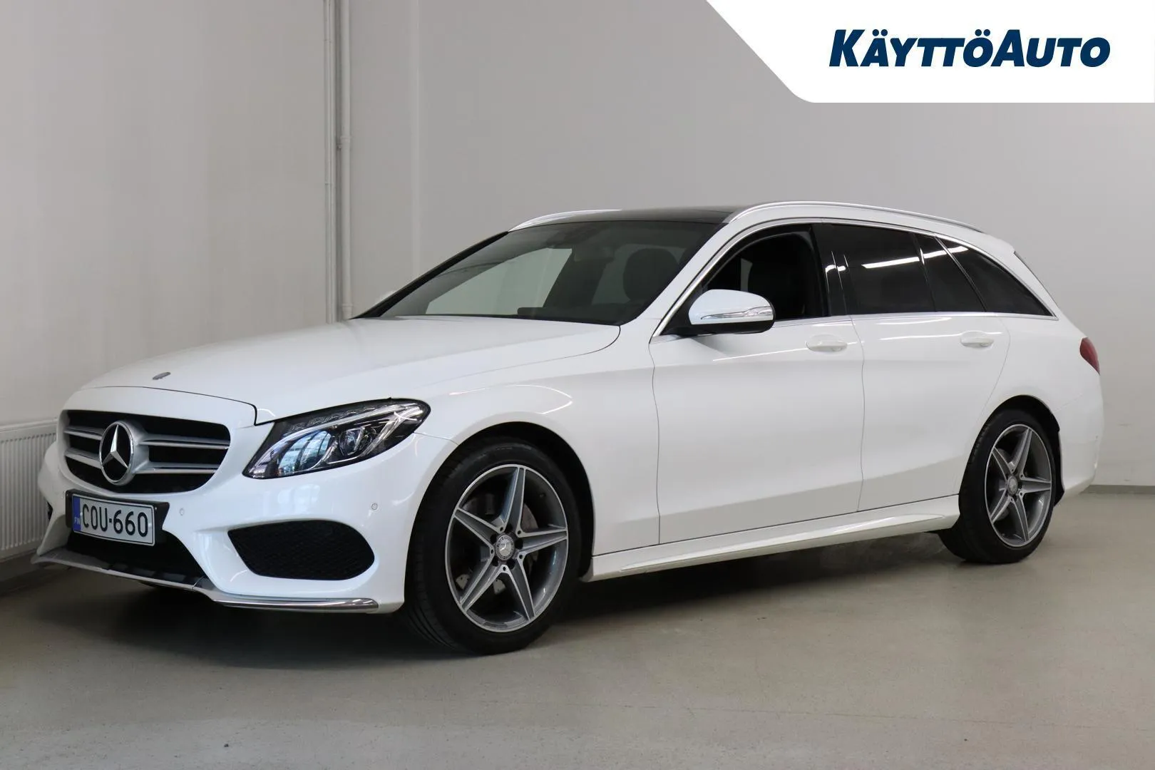 Mercedes-Benz C COU-660 carousel image