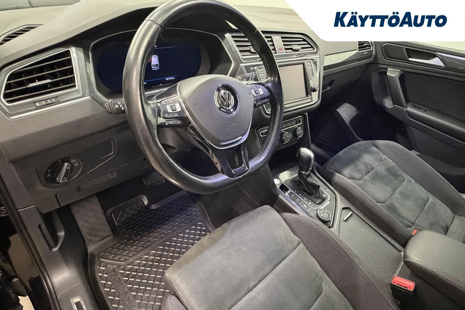 Volkswagen Tiguan SMB-620 carousel image