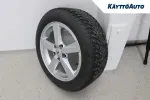 Volvo V40 FNJ-371 carousel thumbs