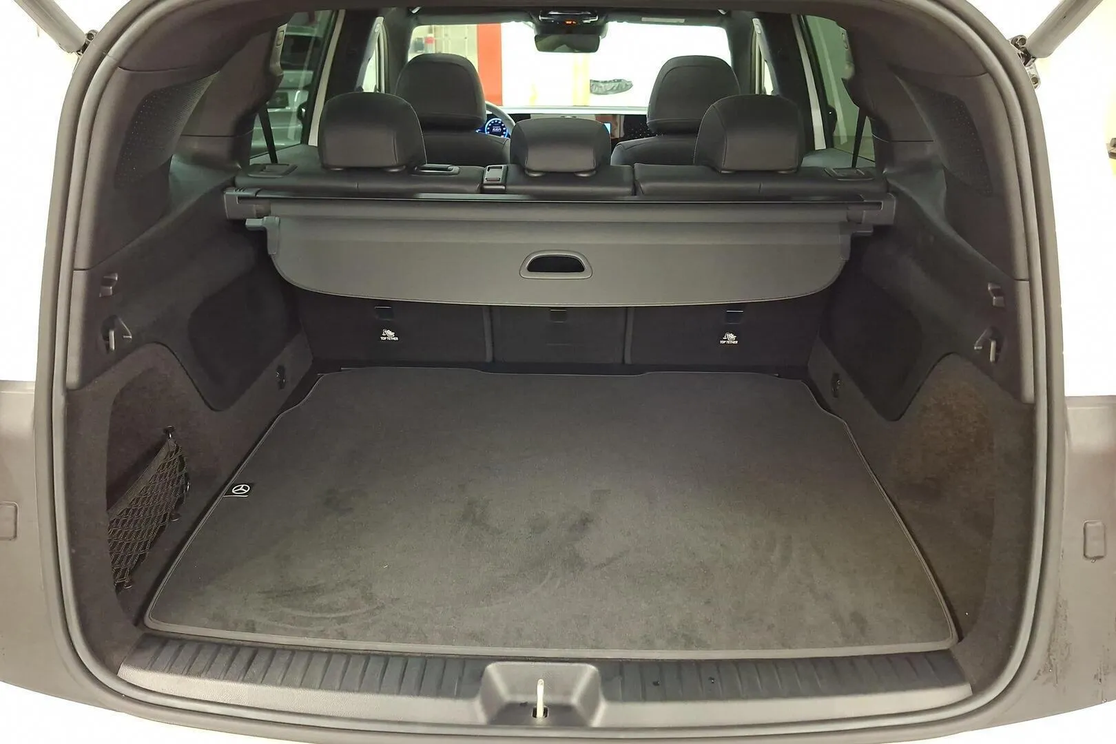 Mercedes-Benz GLB FSU-617 carousel image