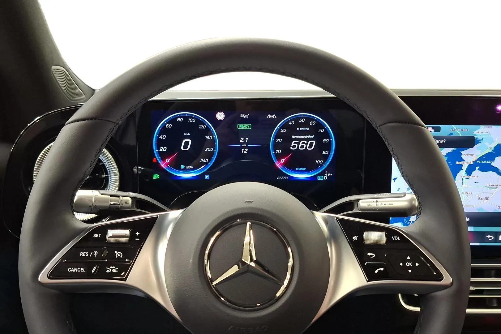 Mercedes-Benz GLB FSU-617 carousel image