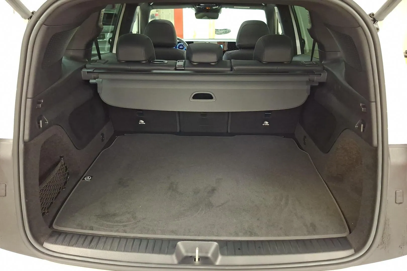 Mercedes-Benz GLB FSU-617 carousel image