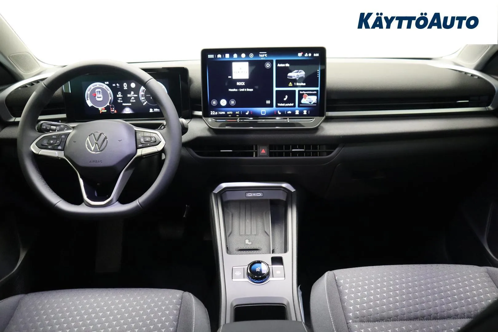 Volkswagen T-Roc YMM-295 carousel image