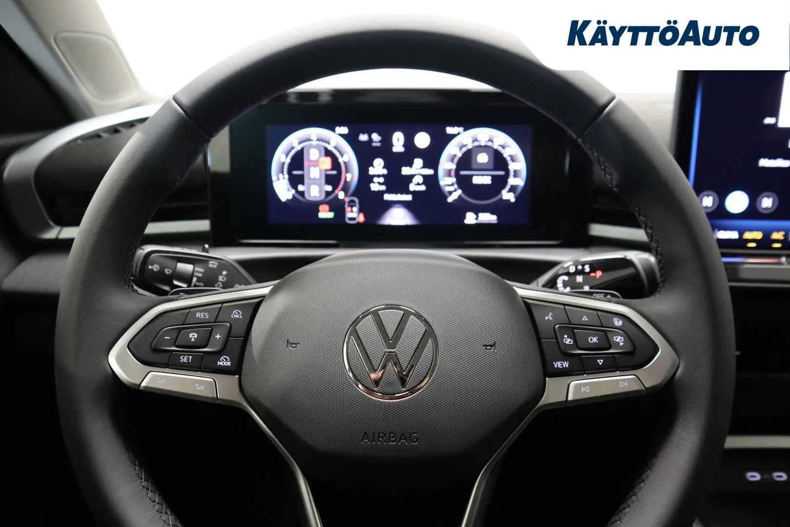 Volkswagen T-Roc YMM-295 carousel image