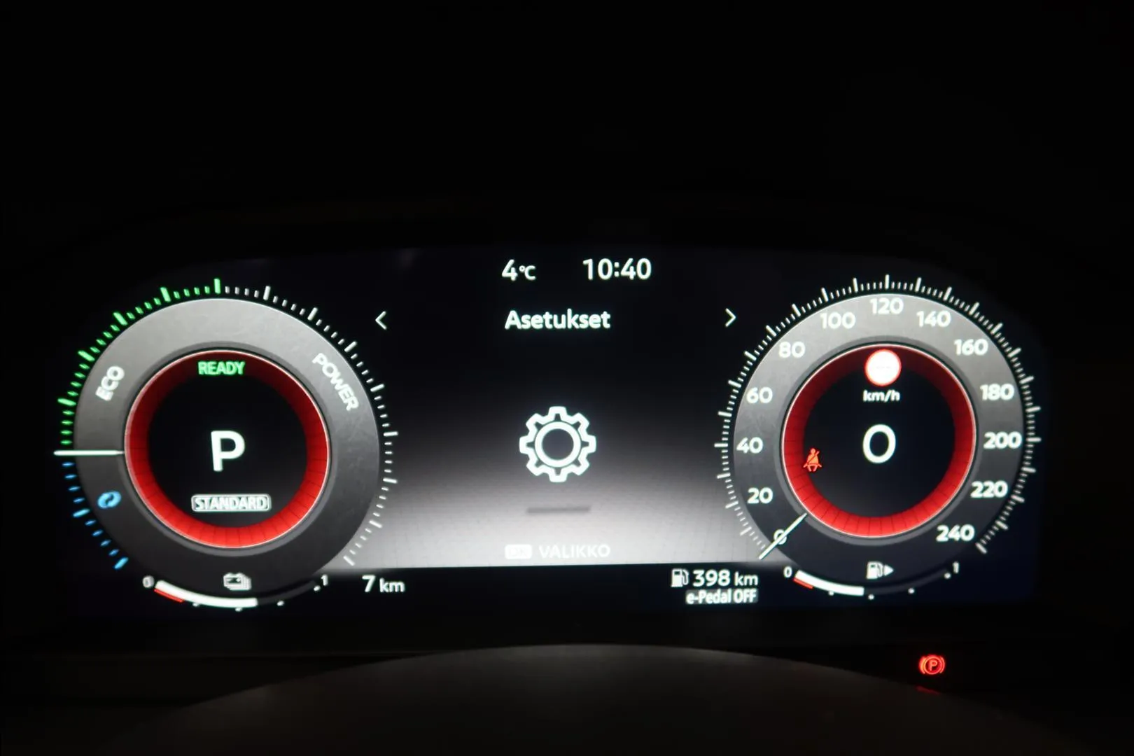 NISSAN JUKE YME-345 carousel image
