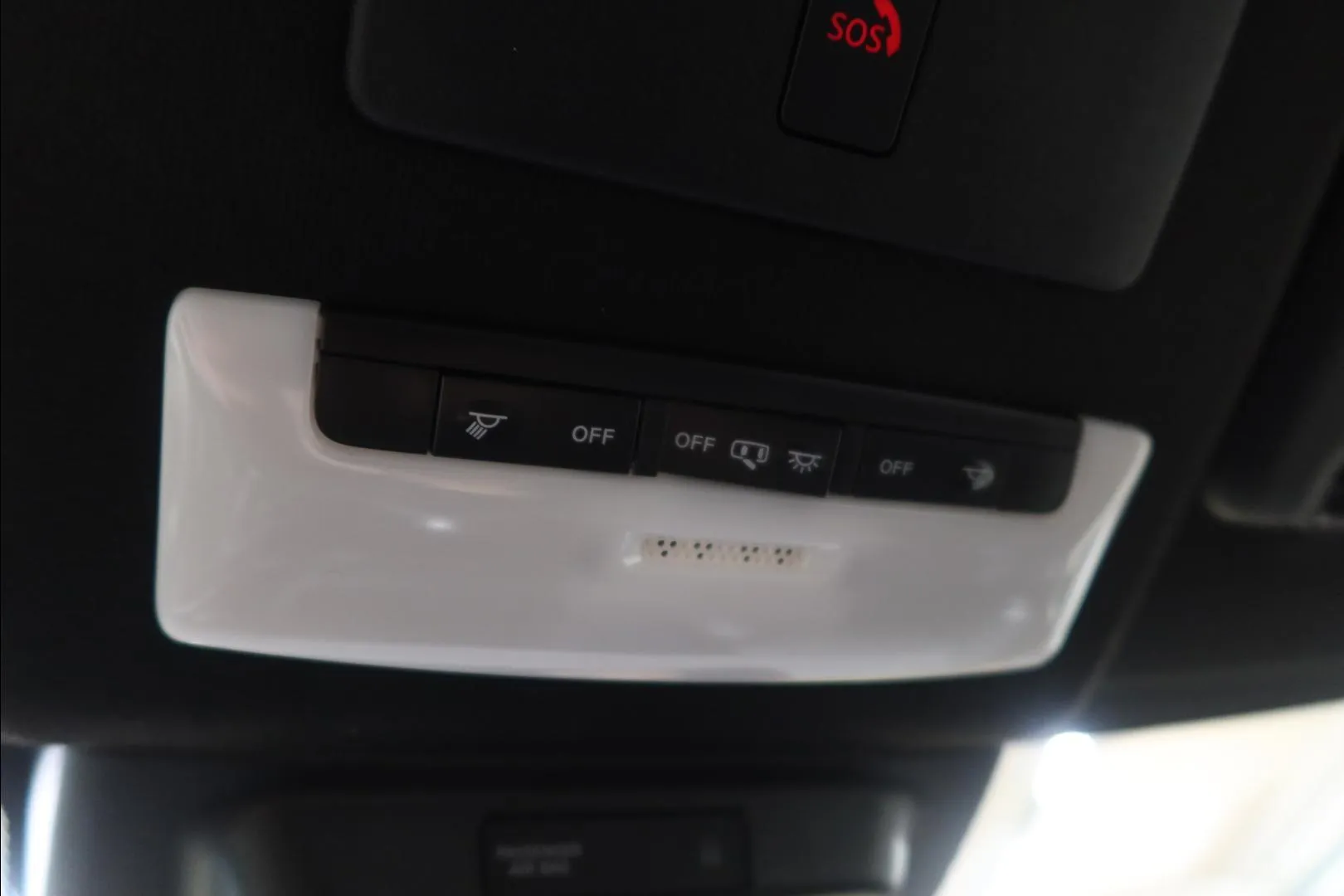 NISSAN JUKE YME-345 carousel image