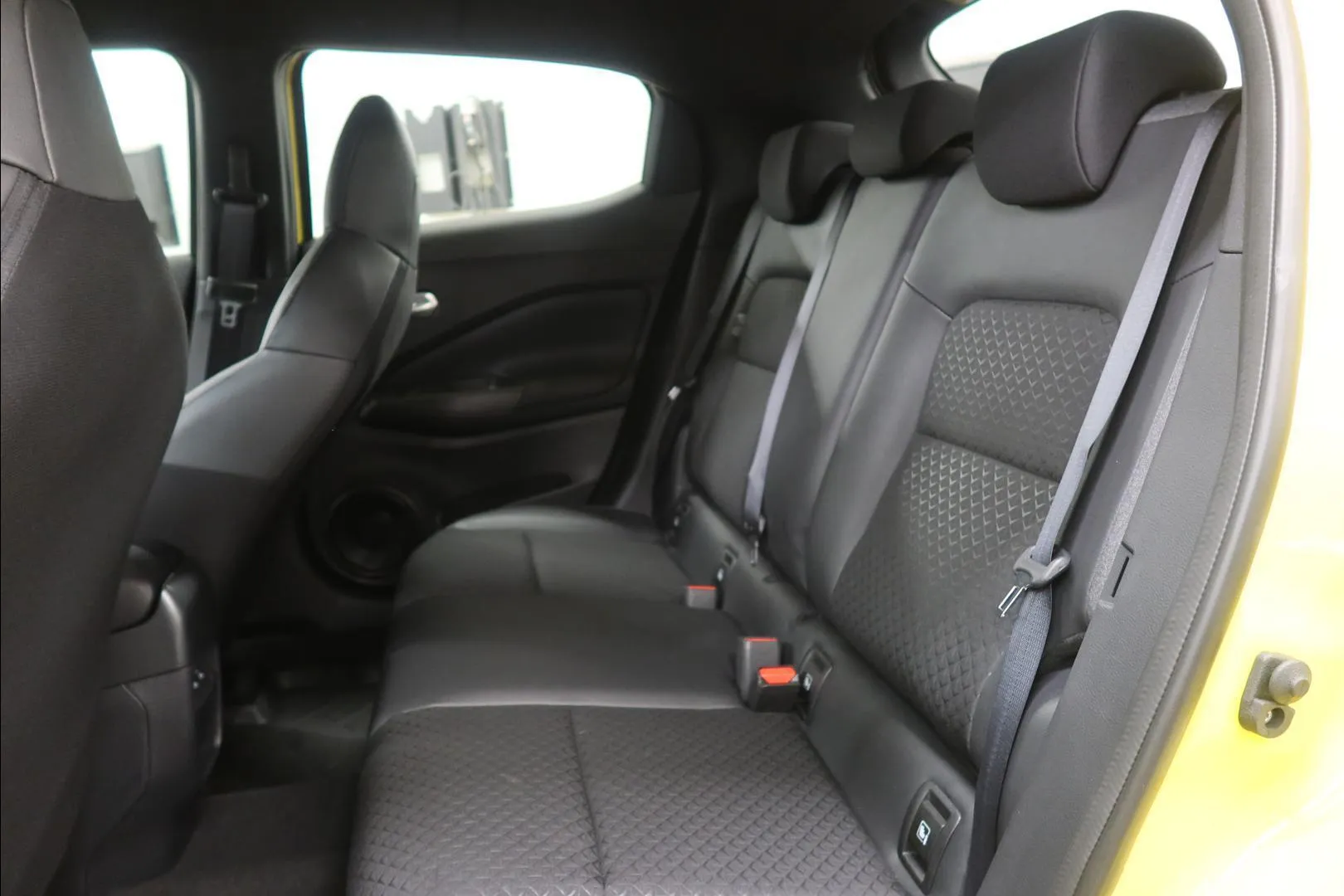 NISSAN JUKE YME-345 carousel image