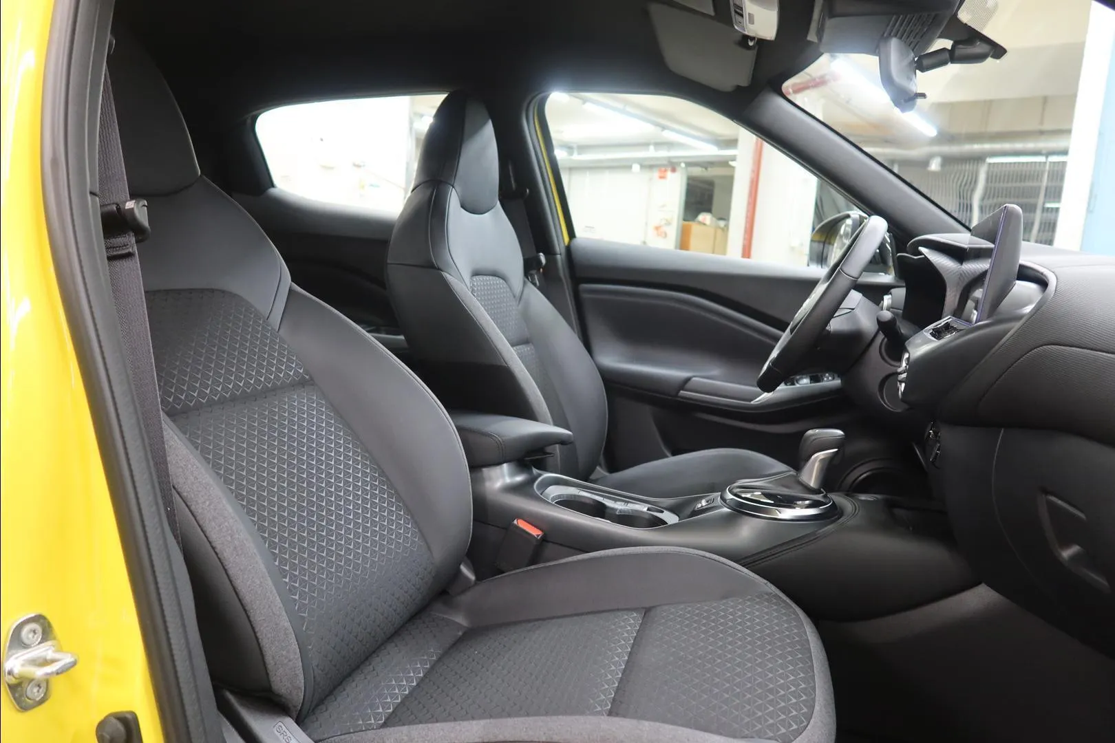 NISSAN JUKE YME-345 carousel image