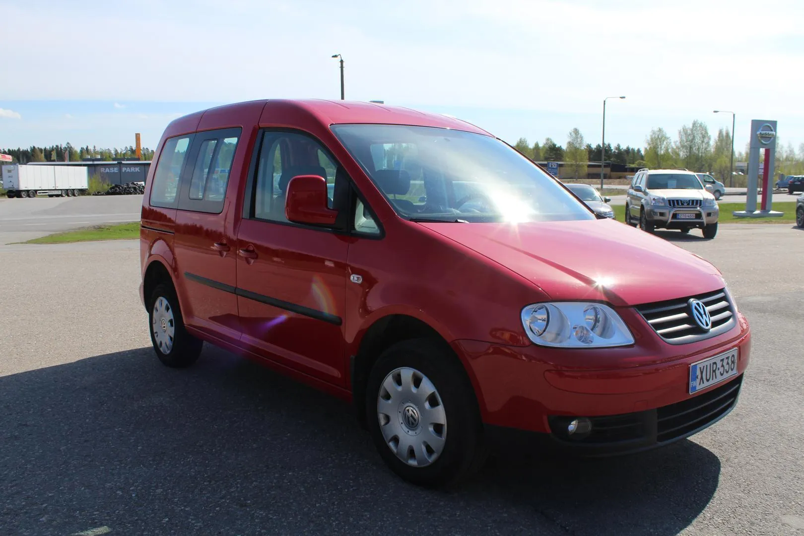 Volkswagen Caddy XUR-338 carousel image