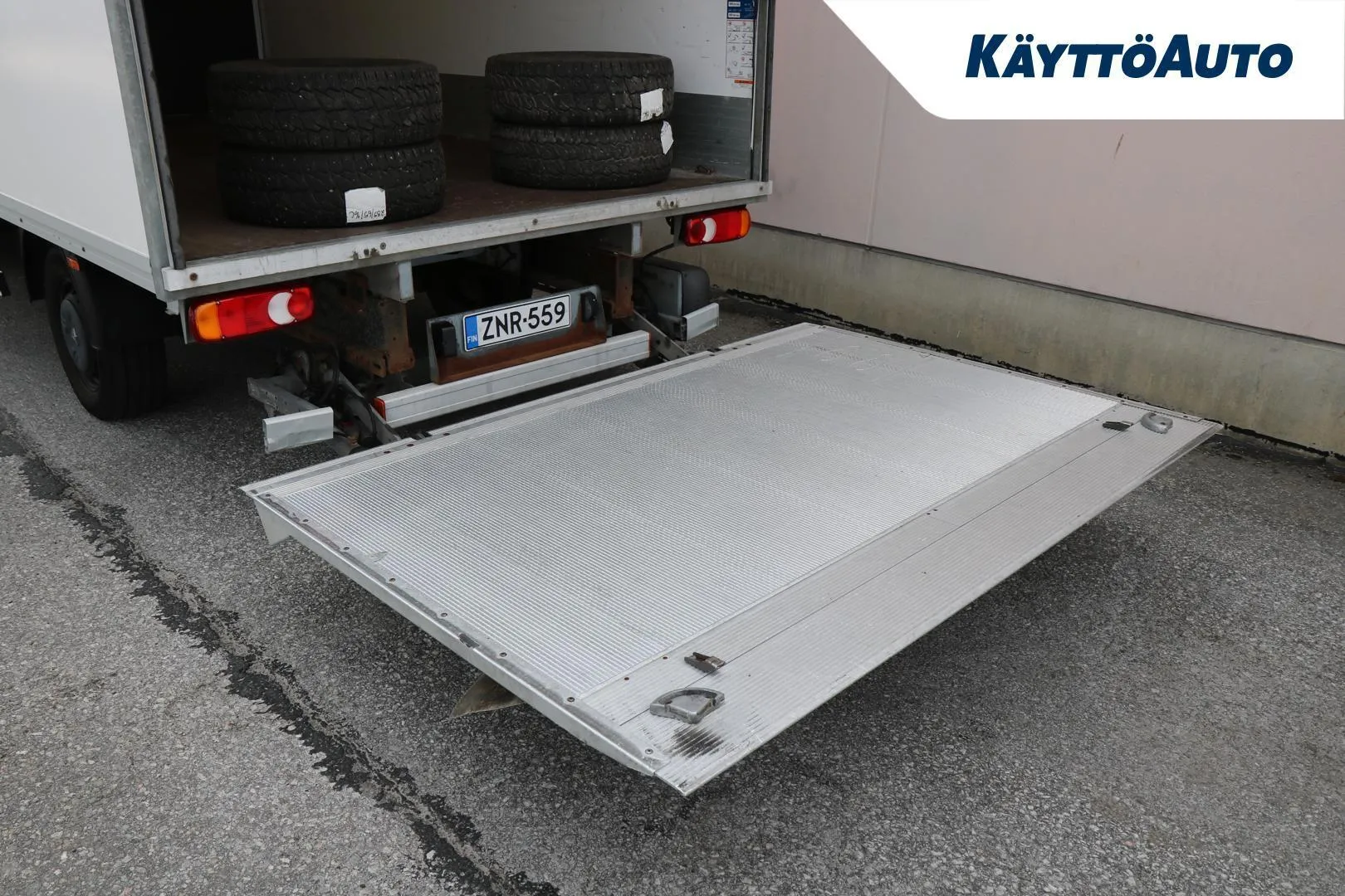 Renault Master ZNR-559 carousel image