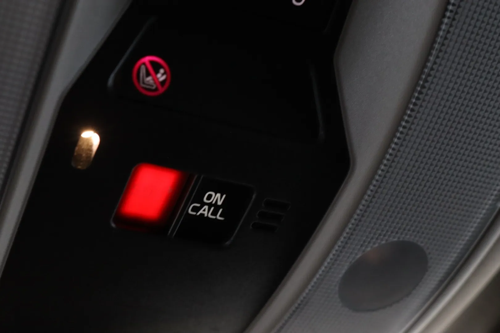 Volvo V60 INN-196 carousel image