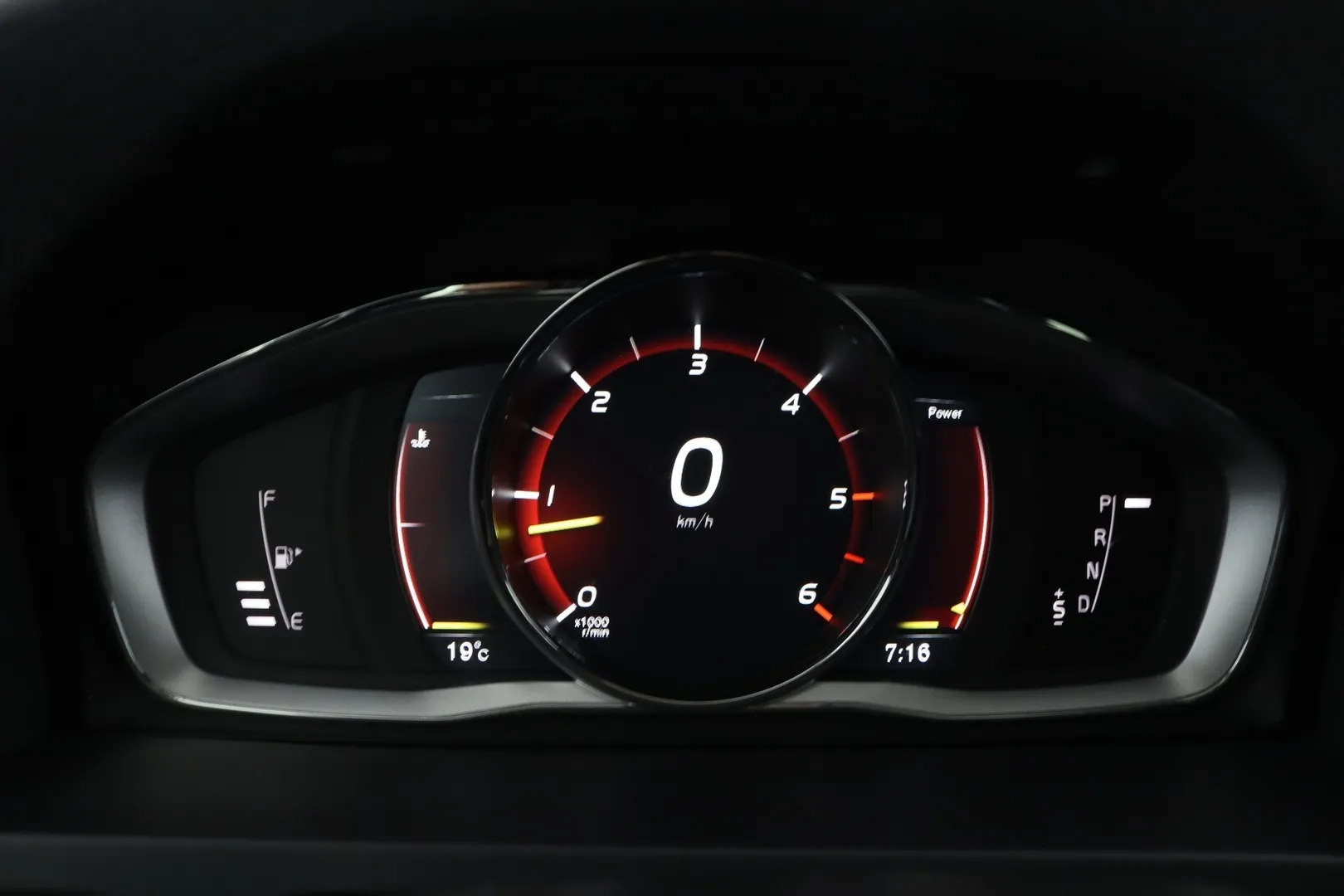 Volvo V60 INN-196 carousel image