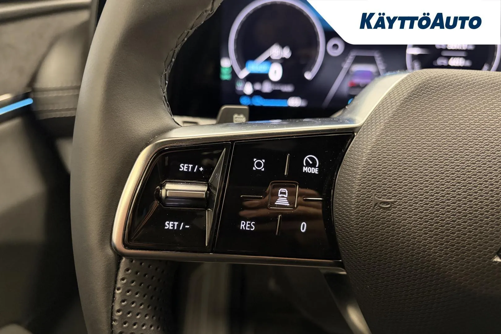 Mitsubishi Eclipse Cross ZRL-604 carousel image