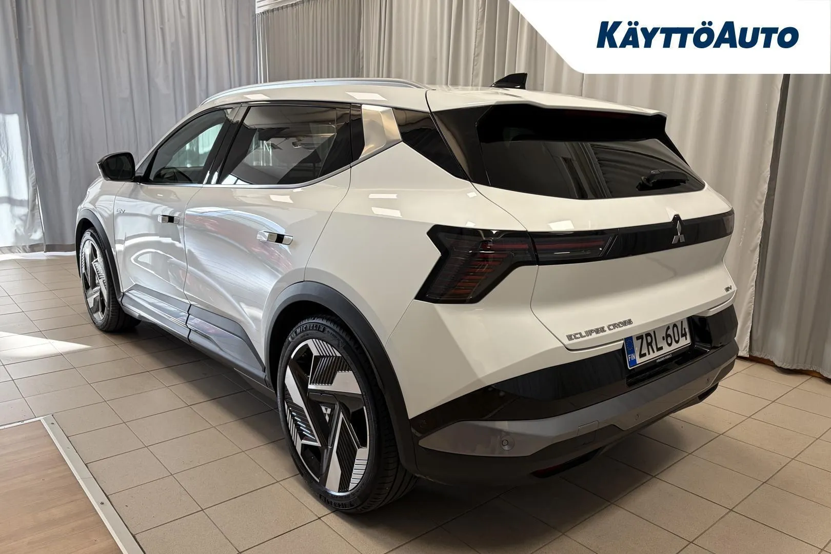 Mitsubishi Eclipse Cross ZRL-604 carousel image