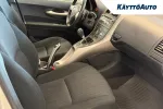 Toyota Auris BUO-770 carousel thumbs