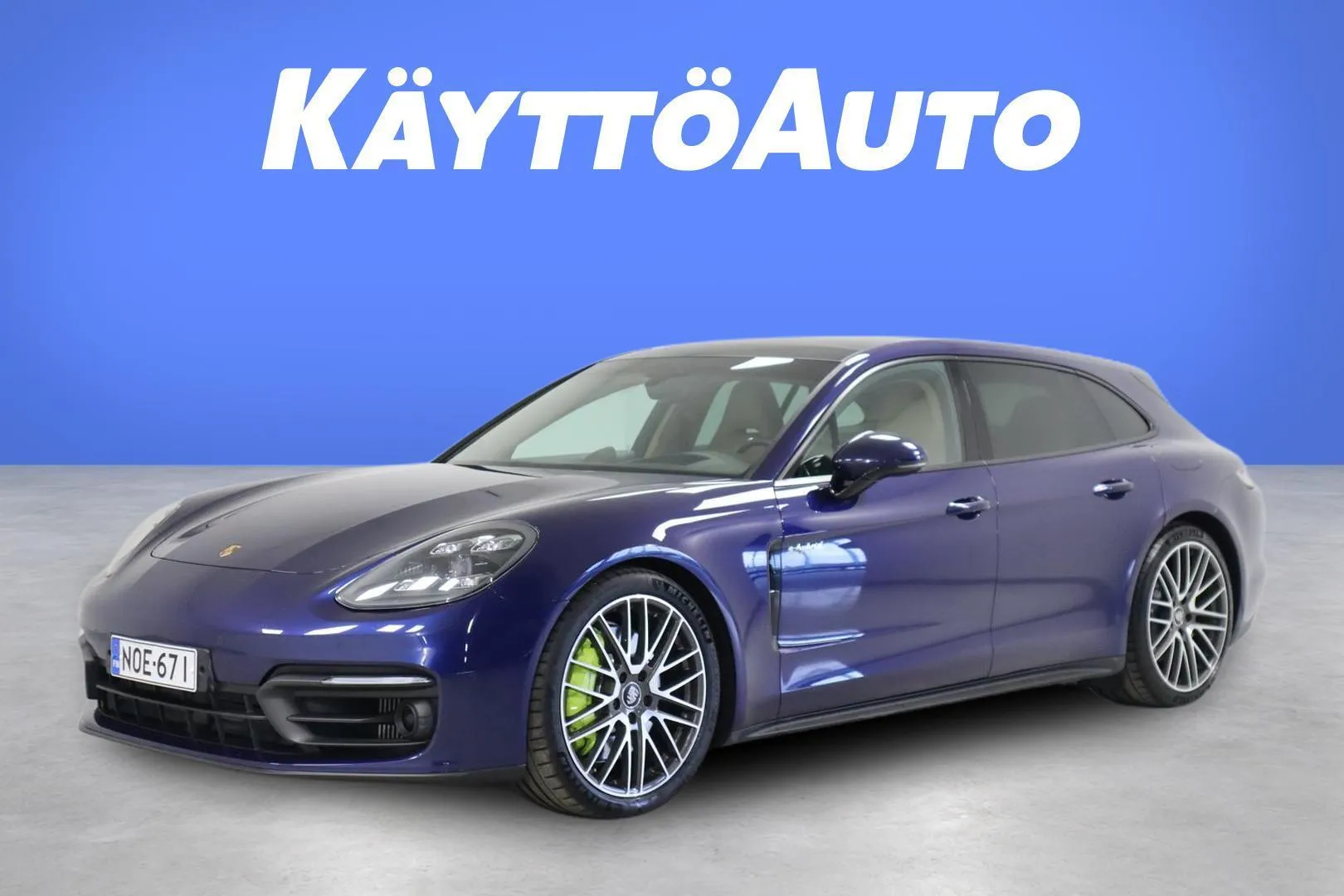 Porsche Panamera NOE-671 carousel image