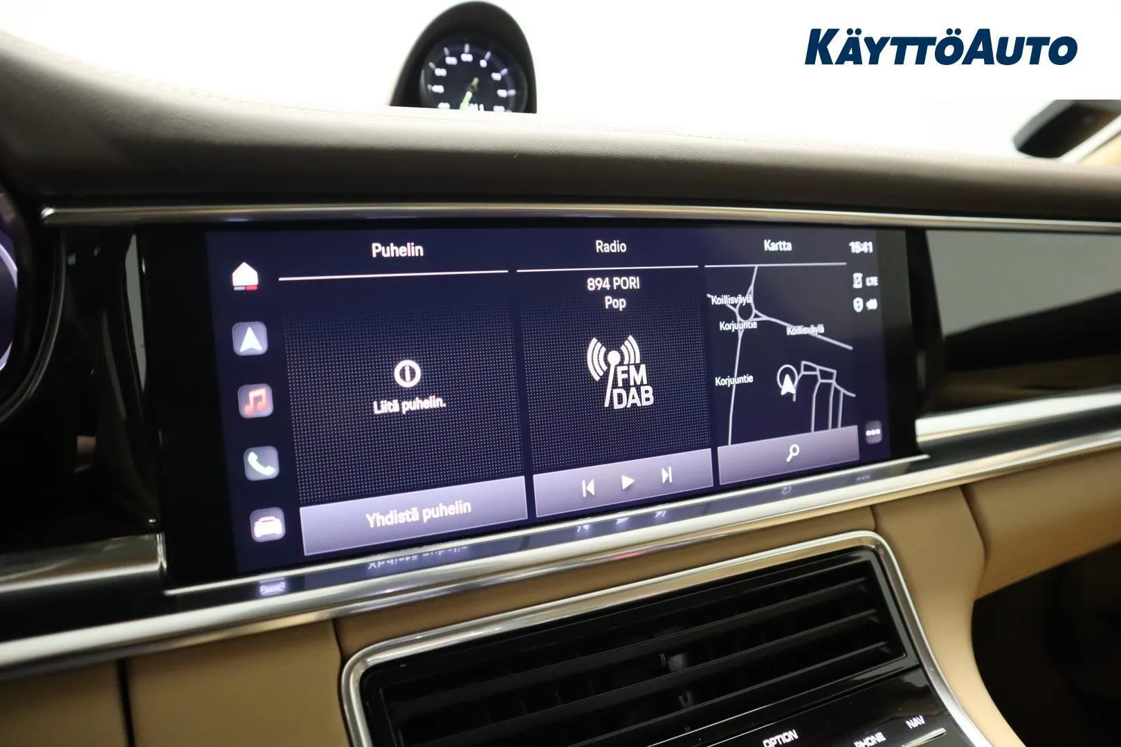 Porsche Panamera NOE-671 carousel image