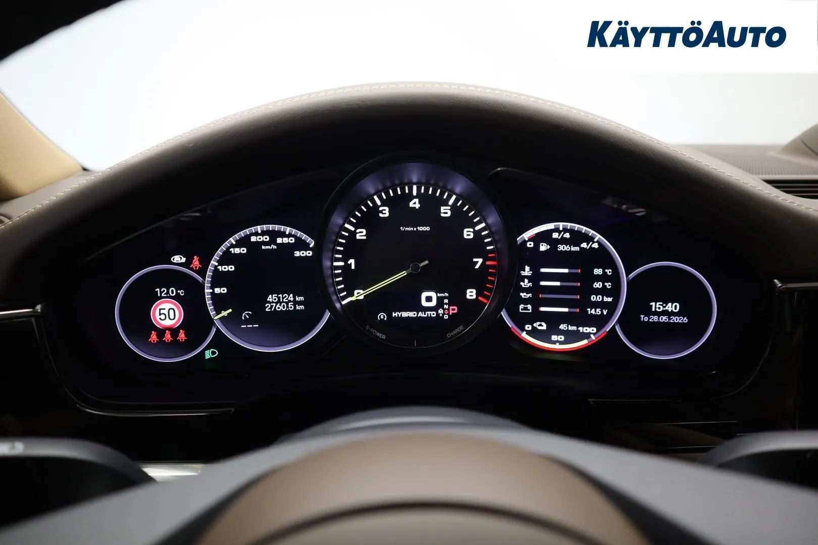 Porsche Panamera NOE-671 carousel image