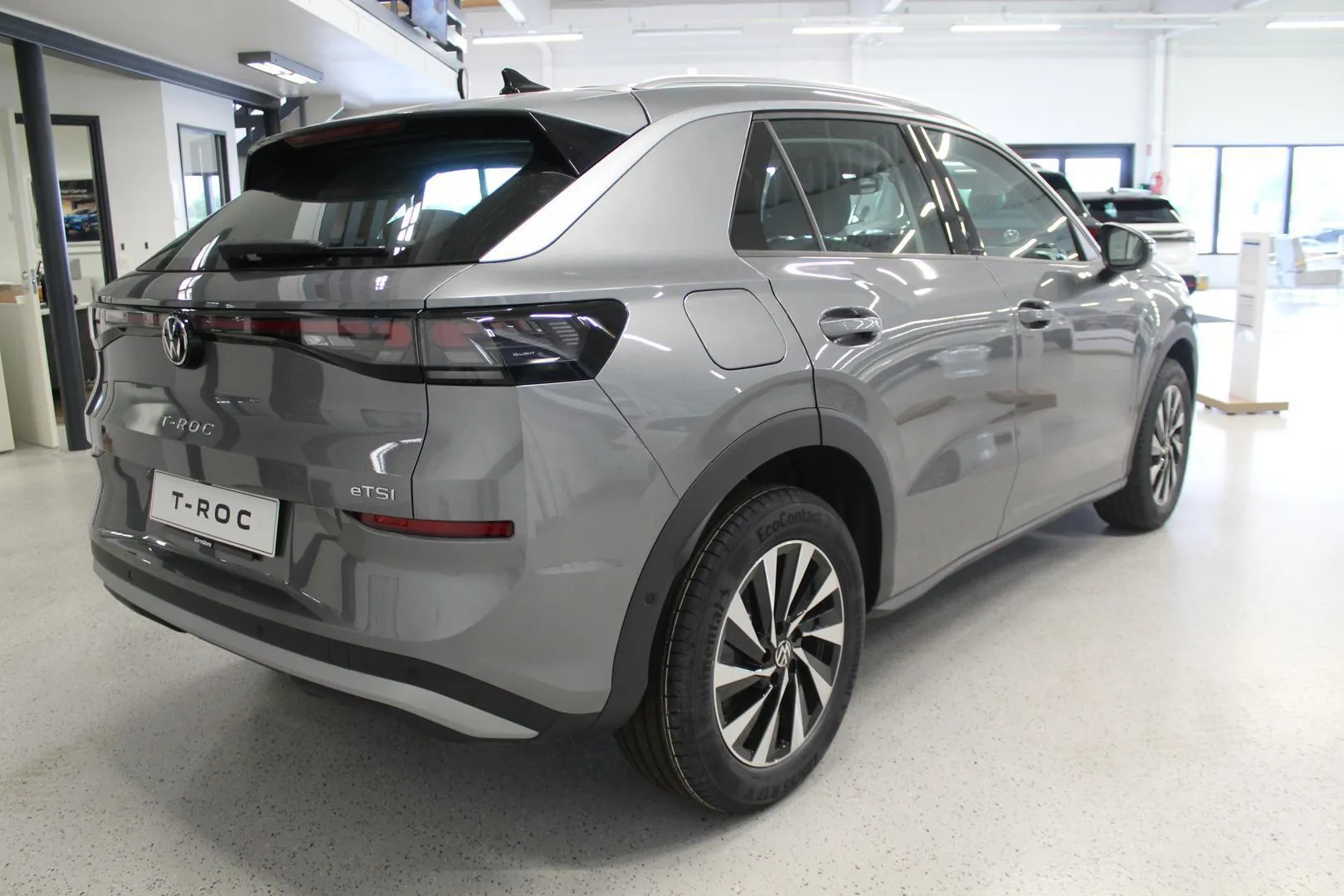 Volkswagen T-Roc ZRK-534 carousel image