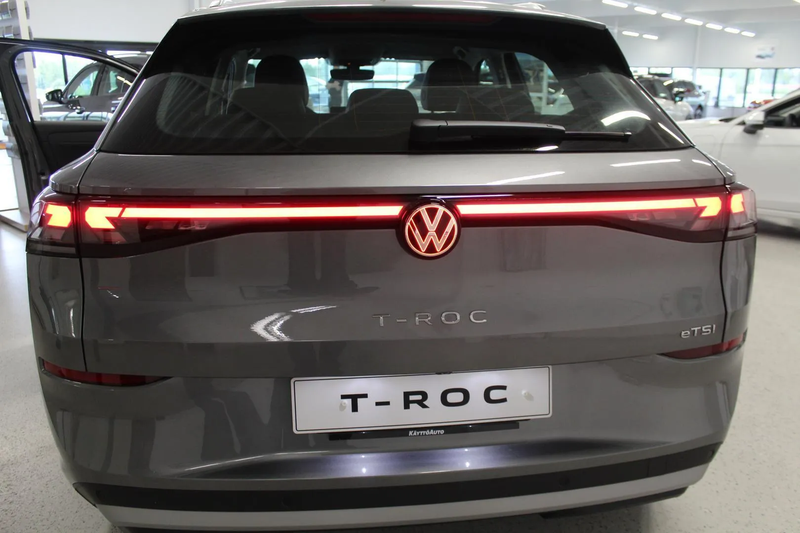 Volkswagen T-Roc ZRK-534 carousel image