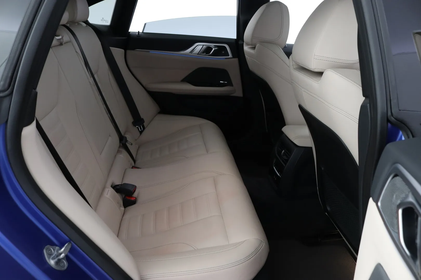 BMW i4 FPF-922 carousel image