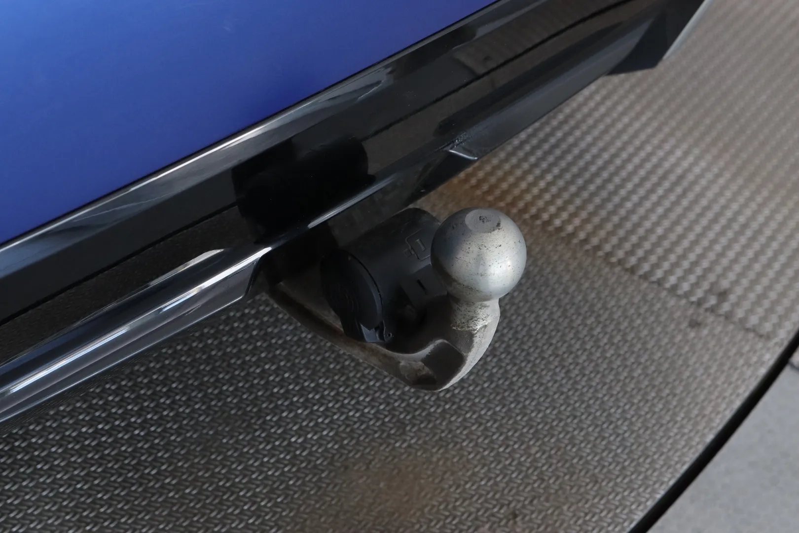 BMW i4 FPF-922 carousel image