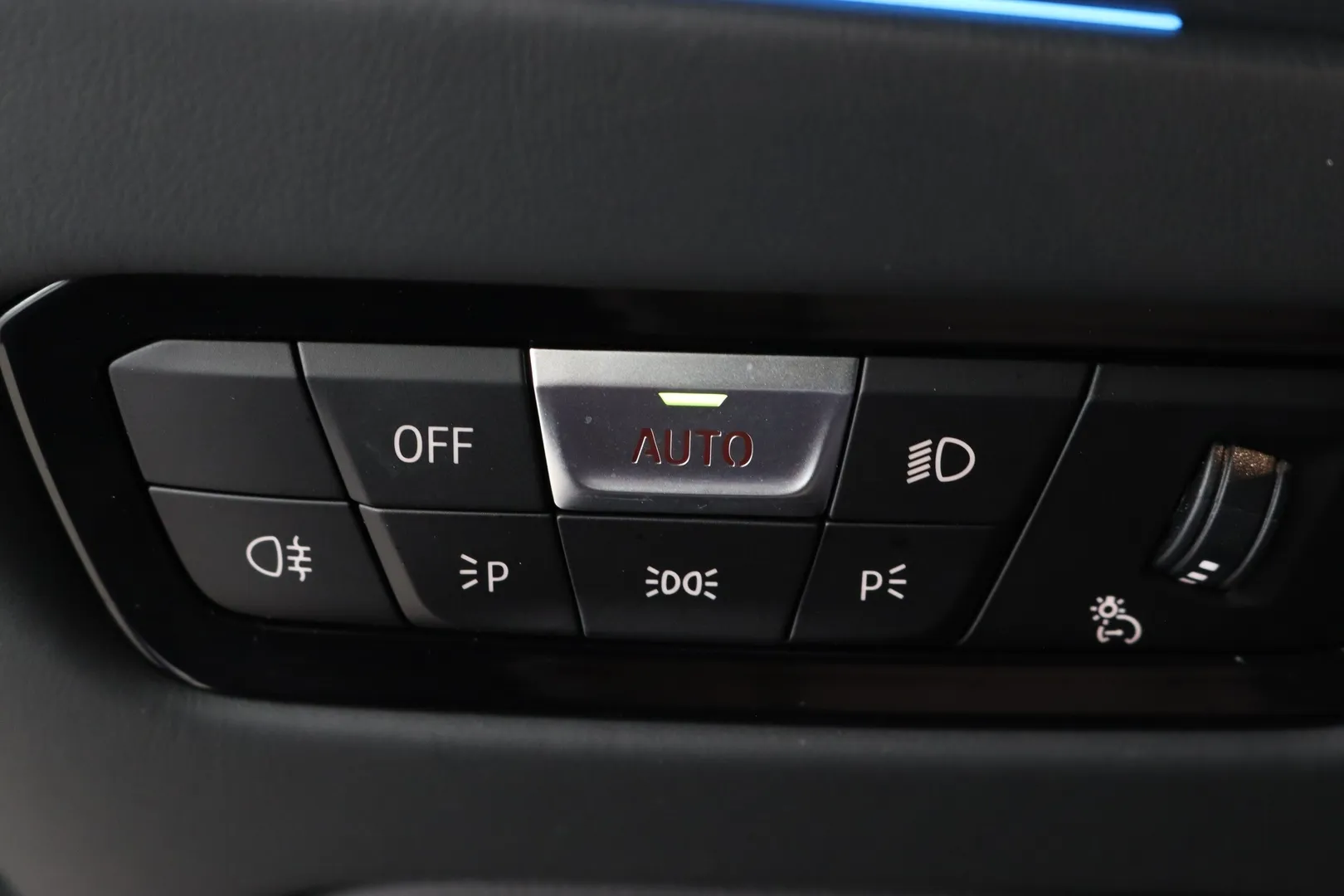 BMW i4 FPF-922 carousel image