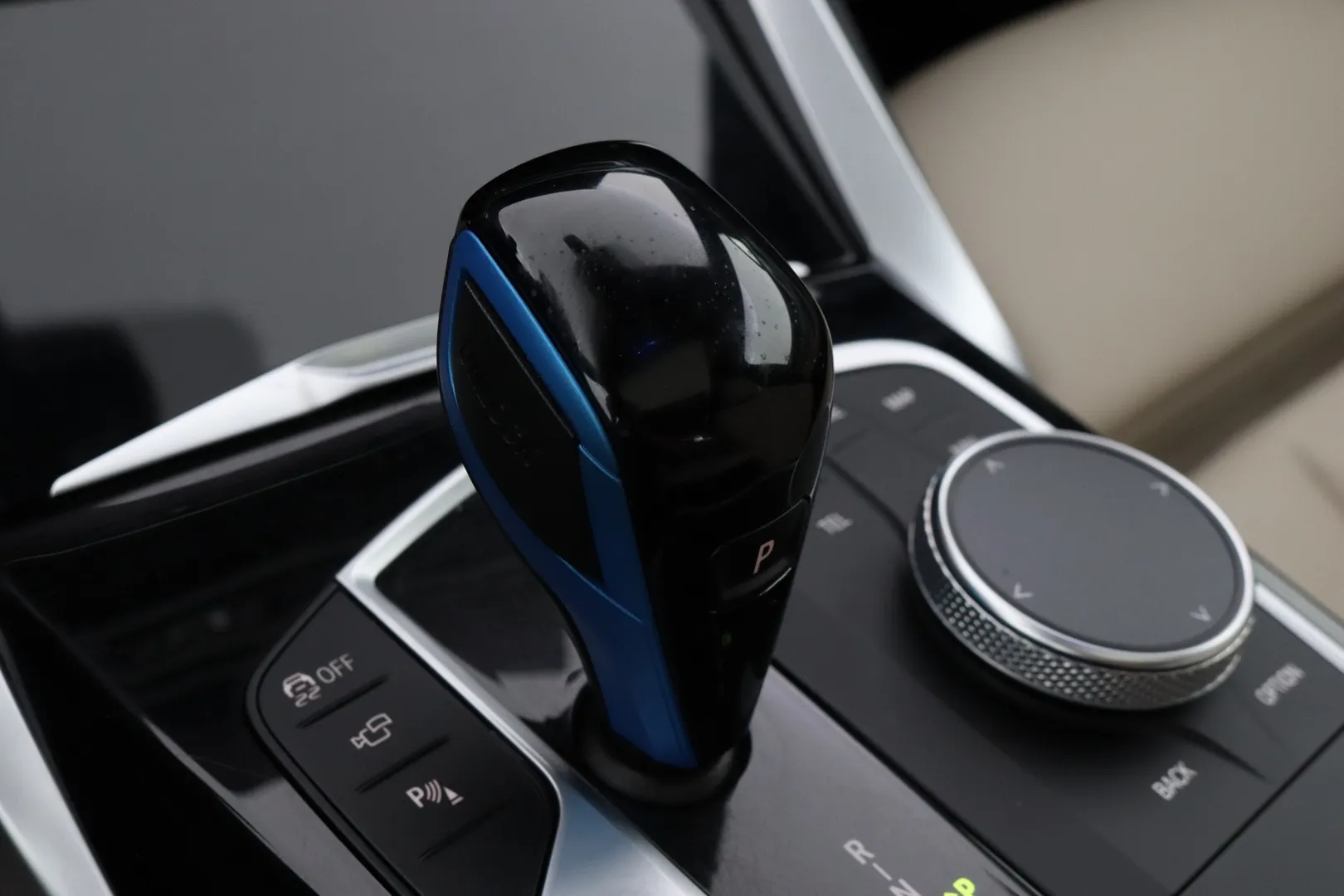 BMW i4 FPF-922 carousel image