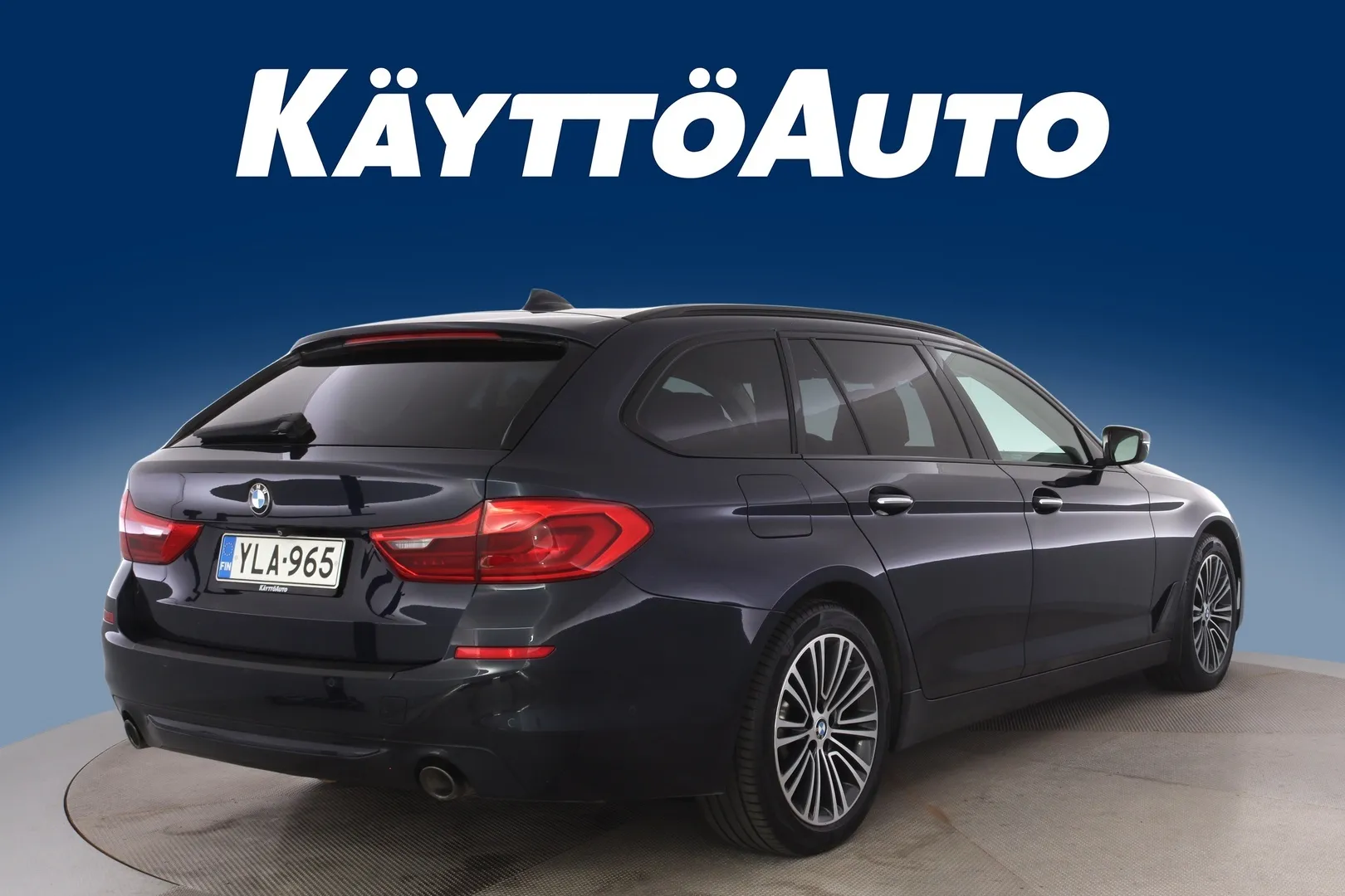 BMW 520 YLA-965 carousel image