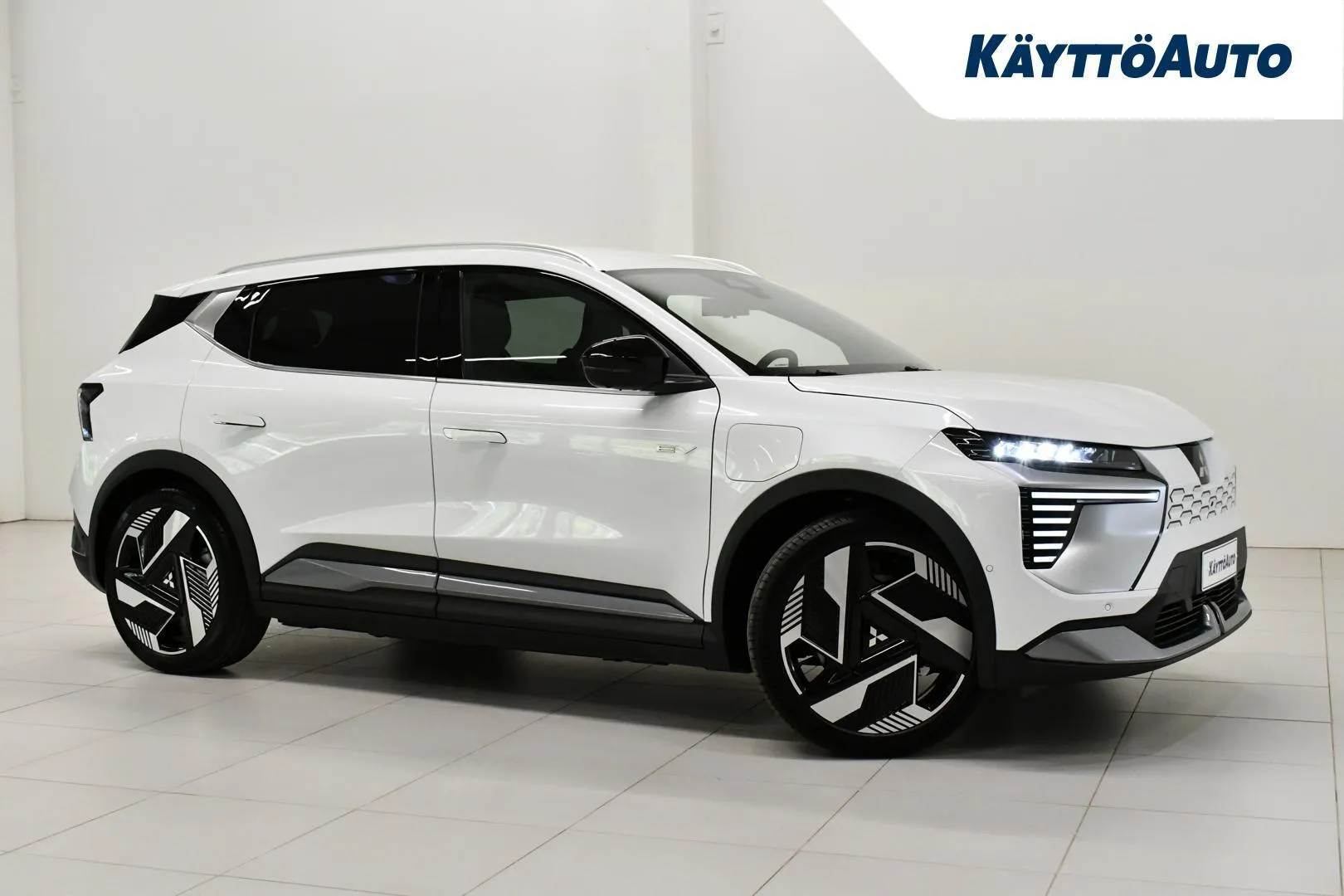 Mitsubishi Eclipse Cross ZRL-671 carousel image