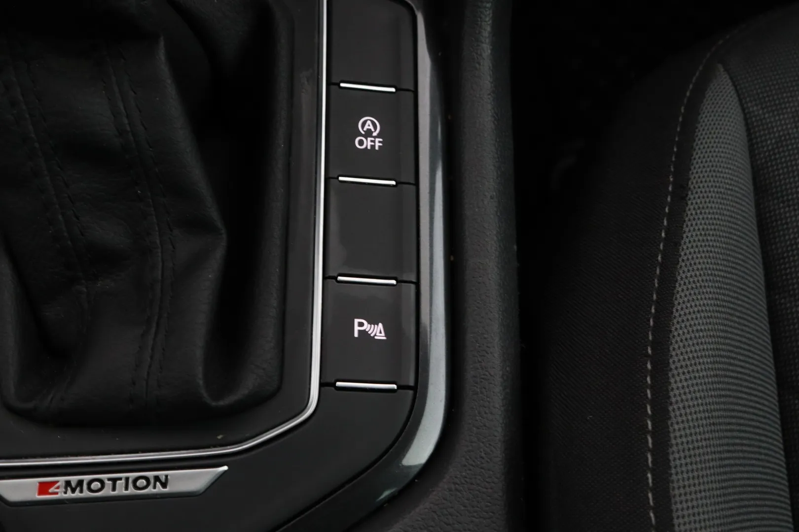 Volkswagen Tiguan SNS-772 carousel image