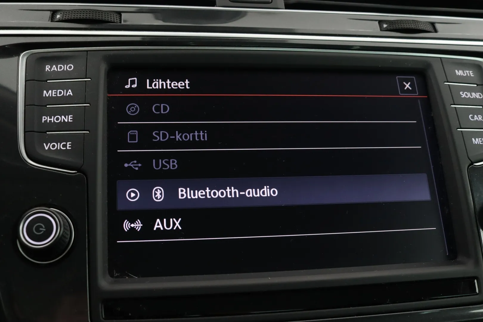 Volkswagen Tiguan SNS-772 carousel image