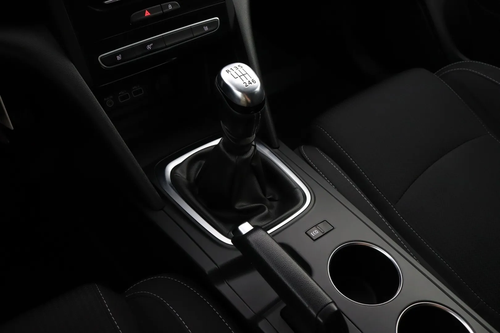 Renault Megane NOB-527 carousel image