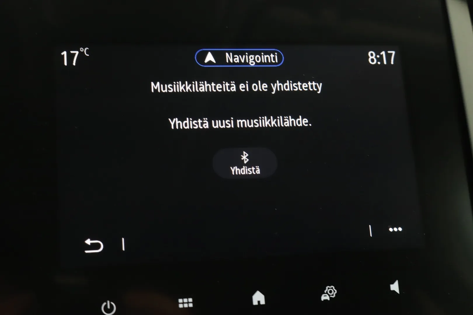 Renault Megane NOB-527 carousel image