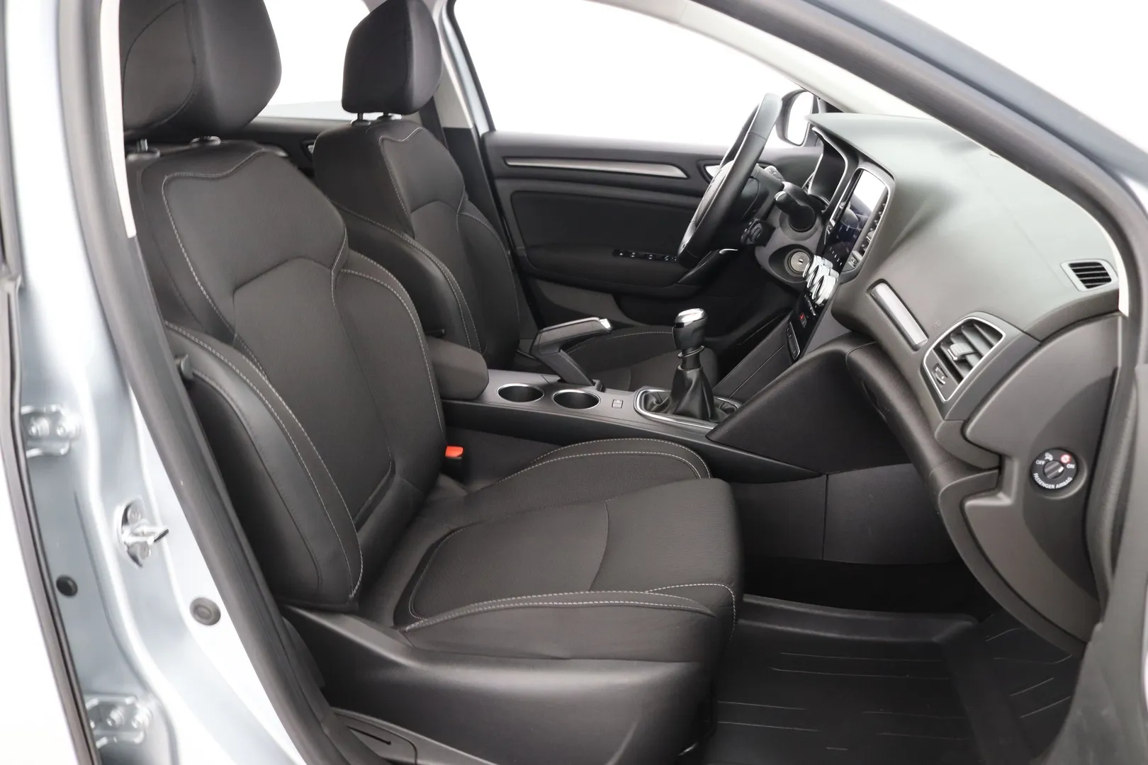 Renault Megane NOB-527 carousel image