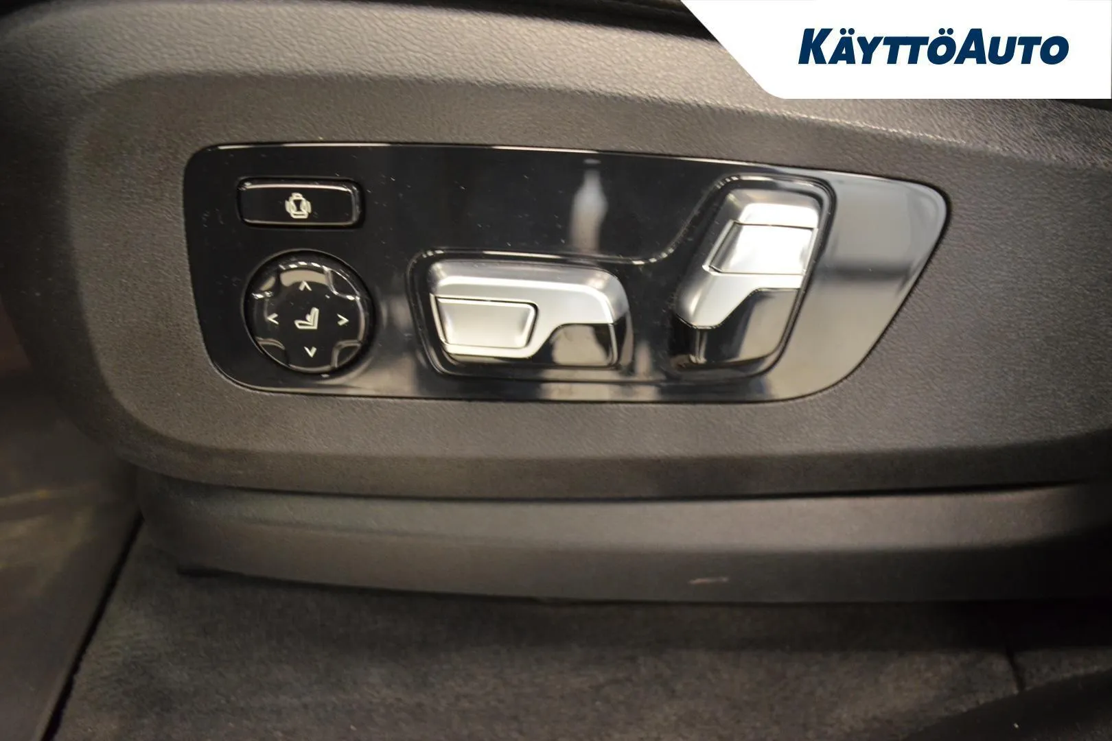 BMW X5 FOA-704 carousel image