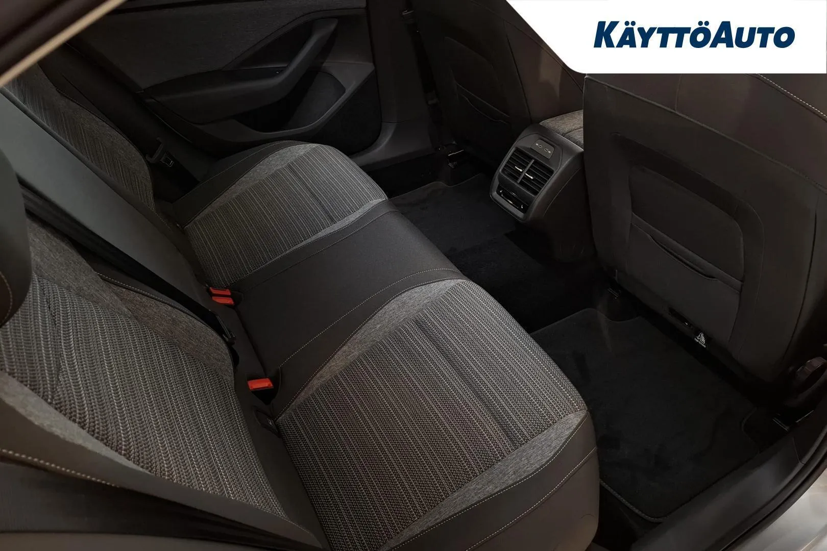 Skoda Superb NON-925 carousel image