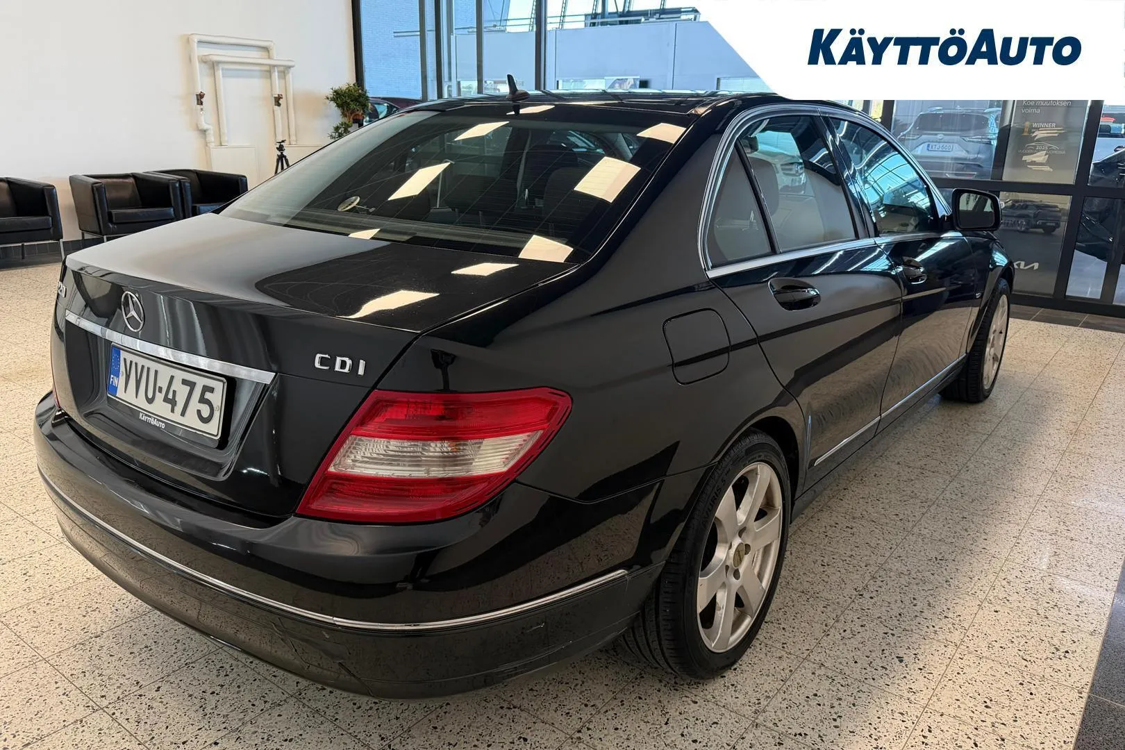 Mercedes-Benz C VVU-475 carousel image