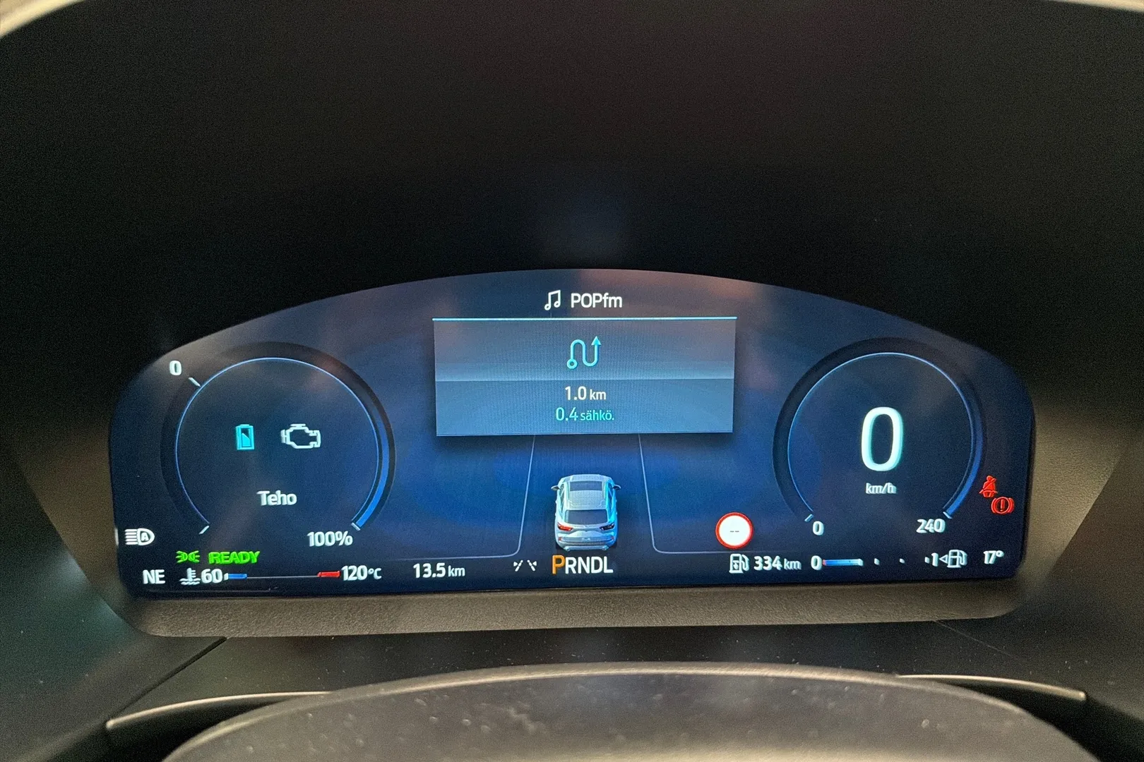 Ford Kuga ZRL-824 carousel image