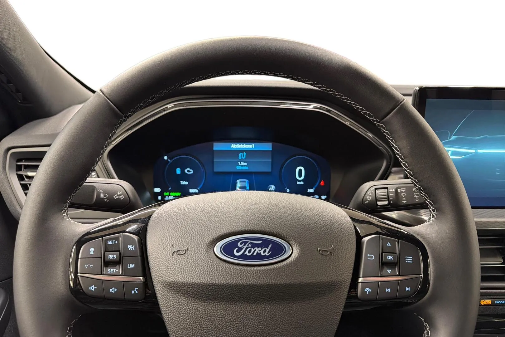 Ford Kuga ZRL-171 carousel image