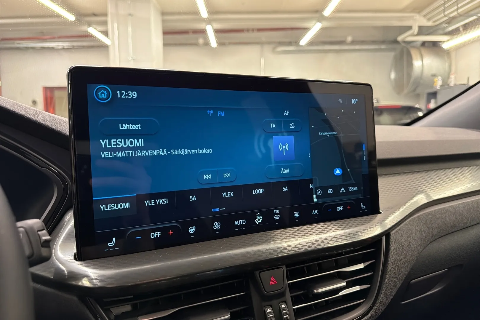 Ford Kuga NOM-511 carousel image