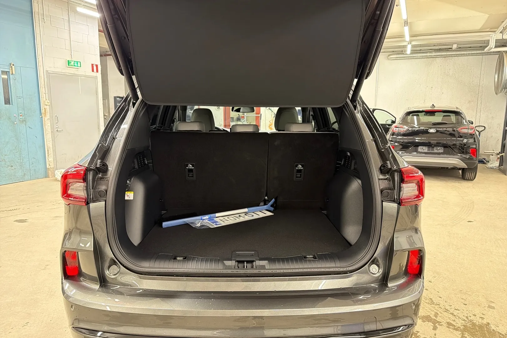 Ford Kuga NOM-511 carousel image