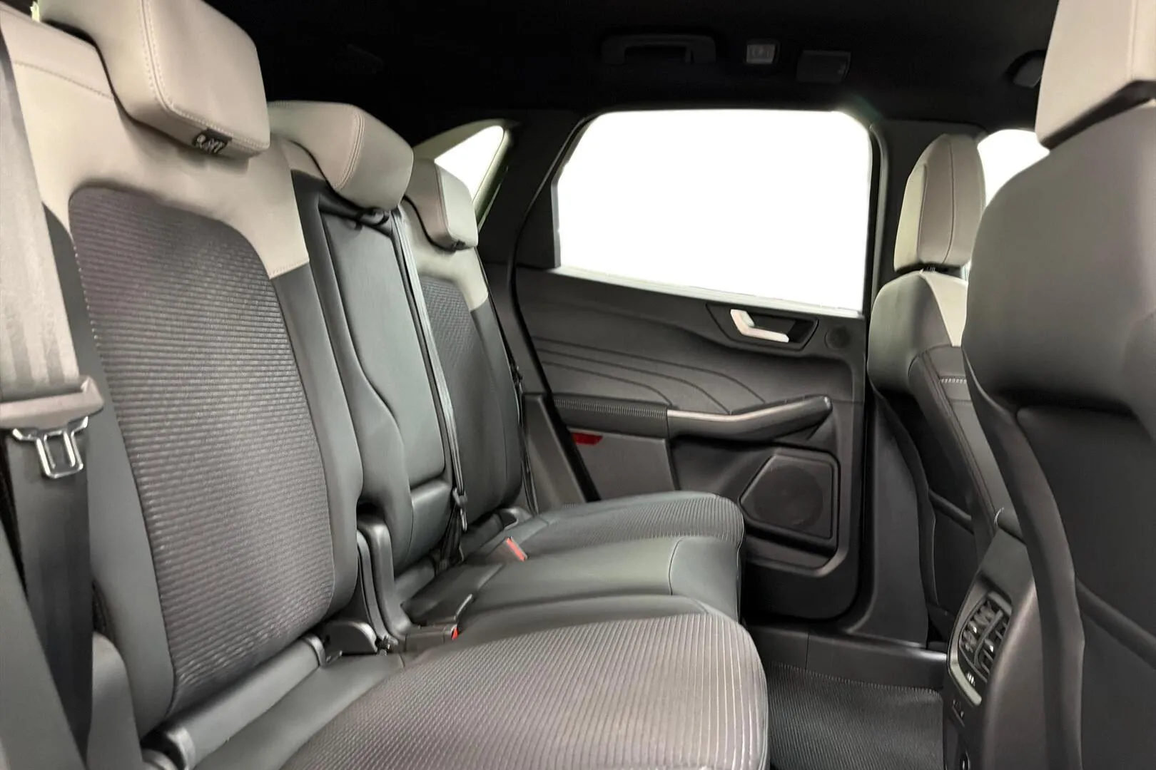Ford Kuga NOM-511 carousel image